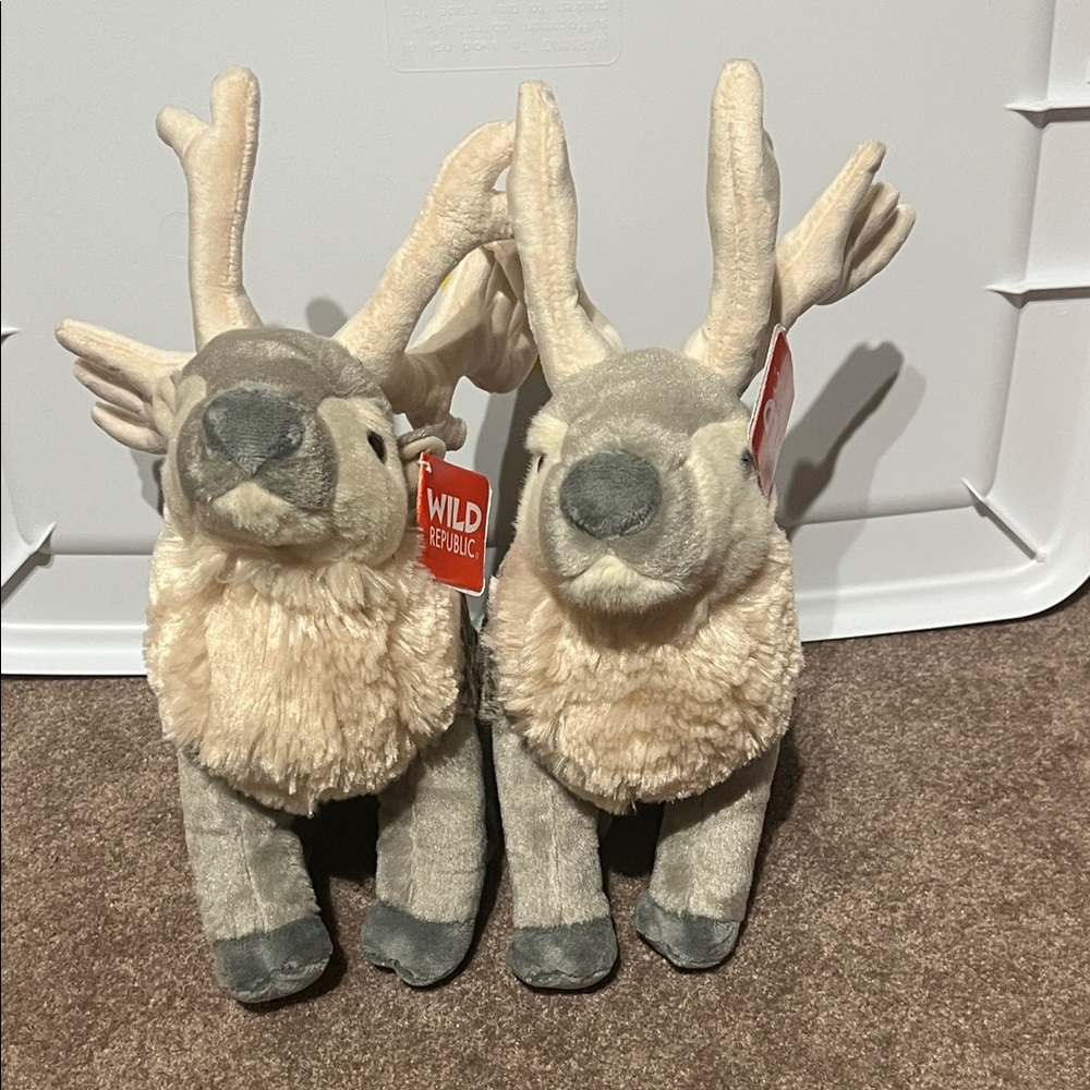 Wild Republic Plush Reindeer - Cream and Gray